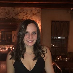 Meet your Posher, Abigail